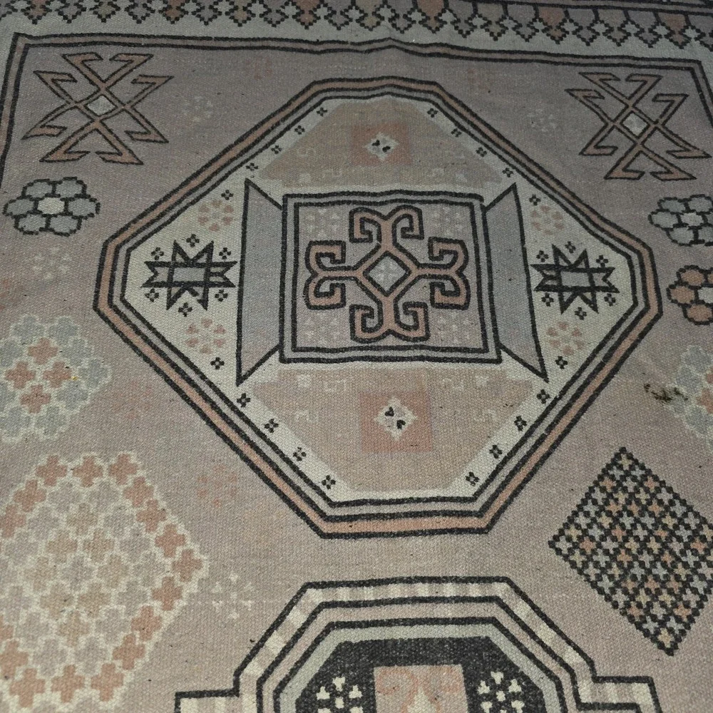 Vintage Area Rug 33